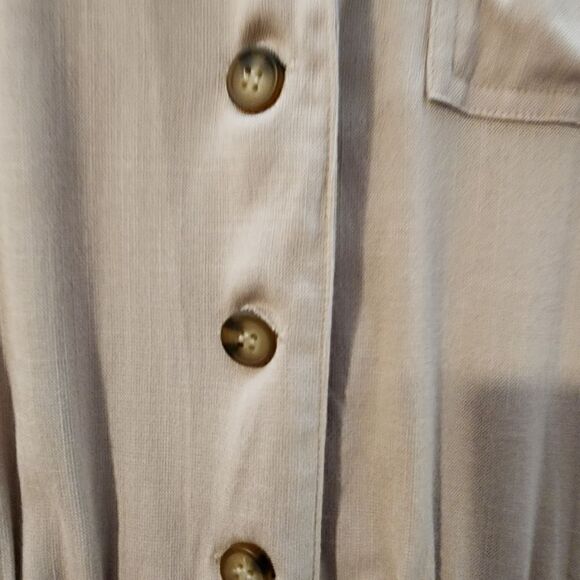 Express X Olivia Culpo Womens Khaki Jumpsuit Size Large NWT - Picture 3 of 14